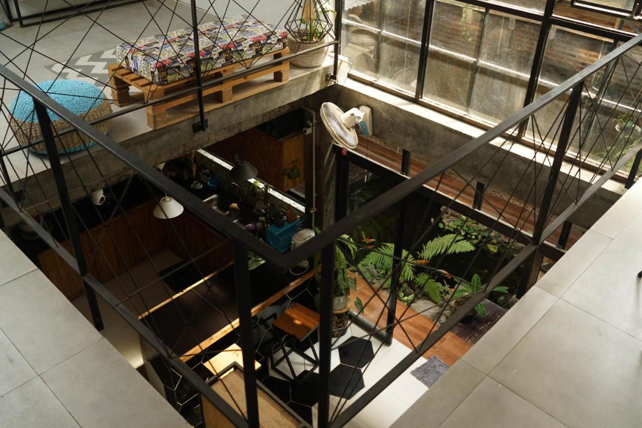 Happy House Bnb Bromo Backpacker Probolinggo Exterior photo