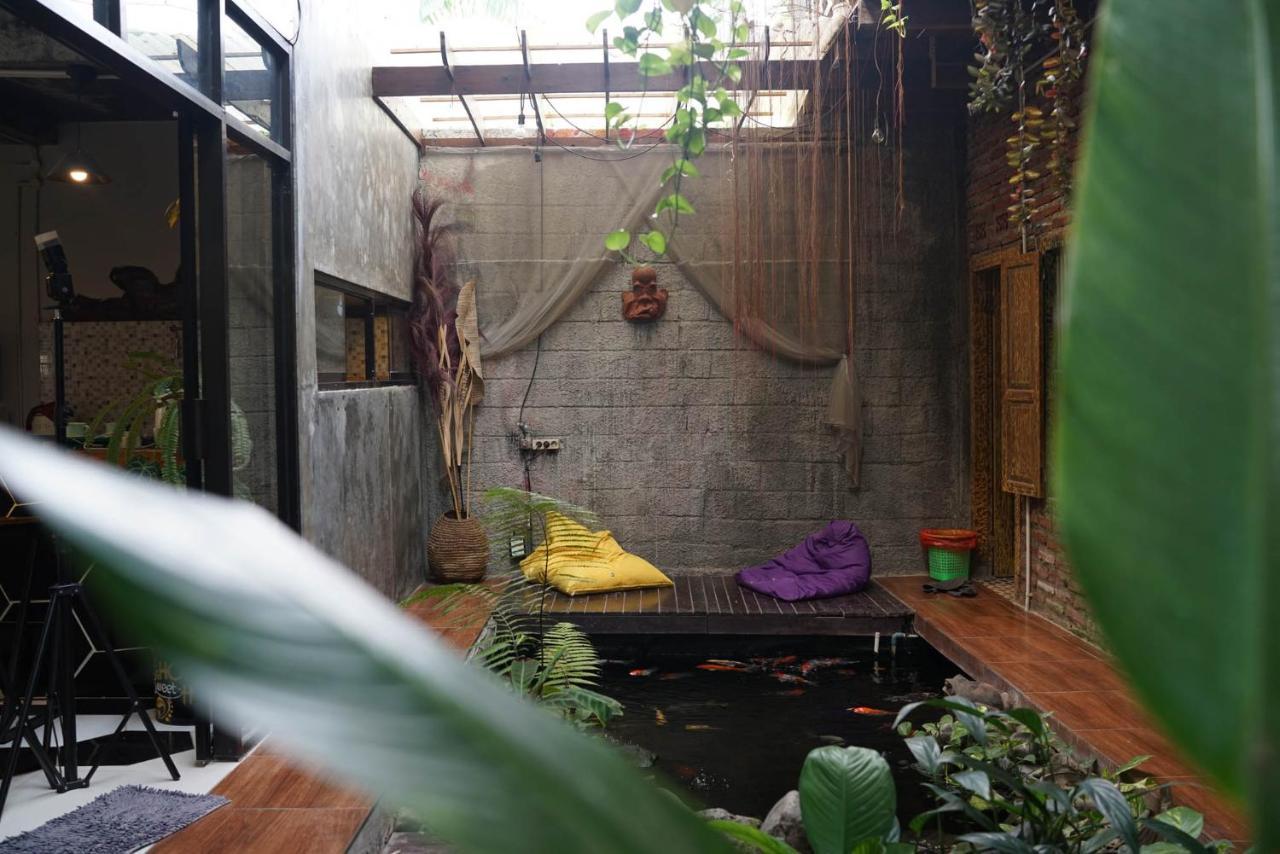 Happy House Bnb Bromo Backpacker Probolinggo Exterior photo